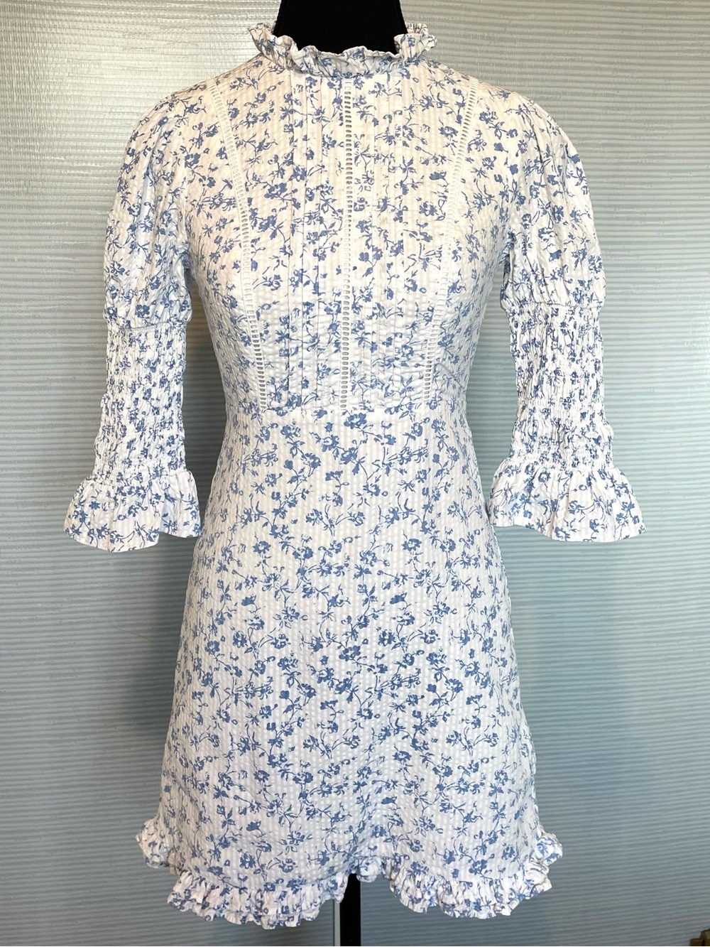 Laura Ashley x UO Maisy Mock Neck Mini Dress White Blue Floral Ruffle Eyelet XS - Picture 2 of 15